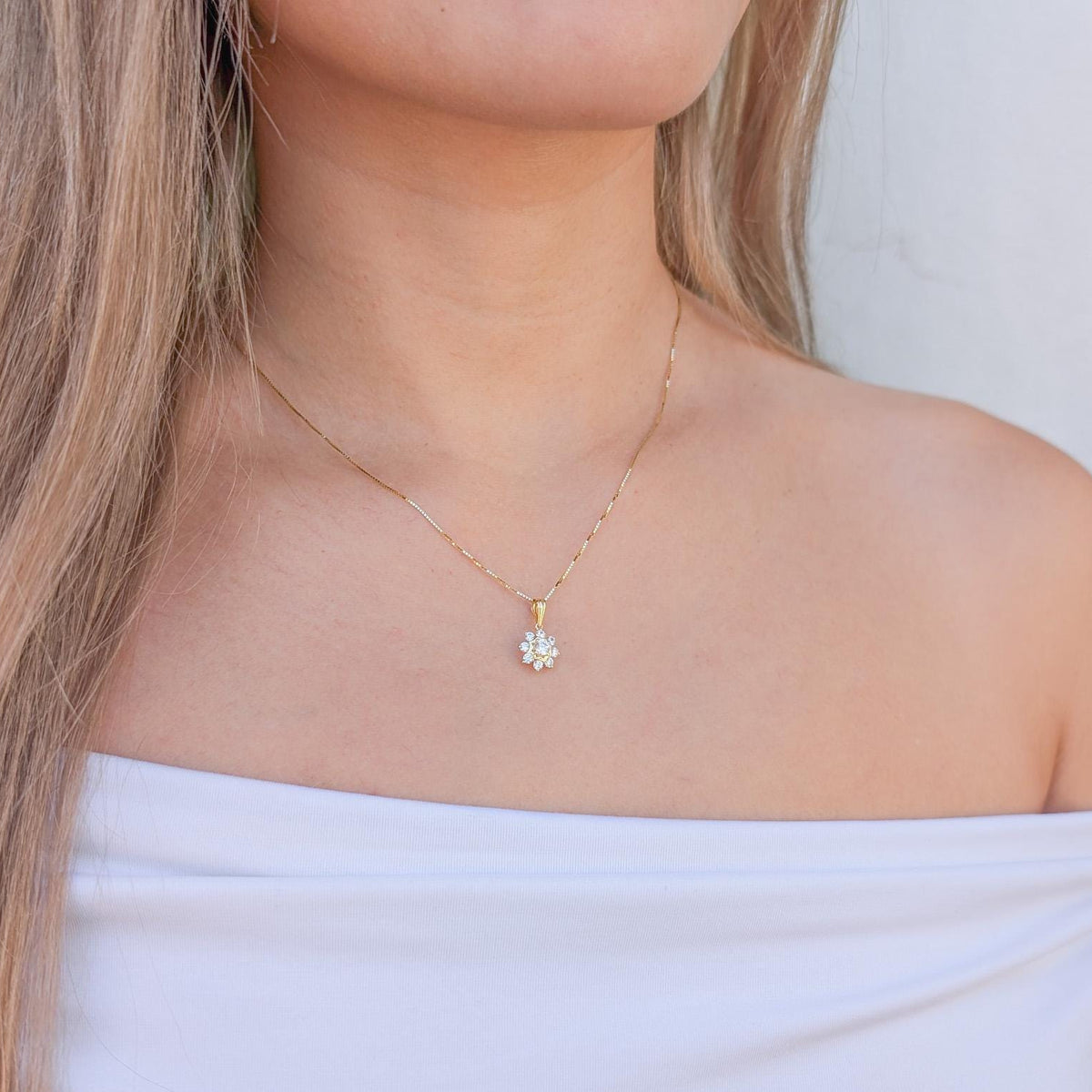 Tiny Flower Pendant