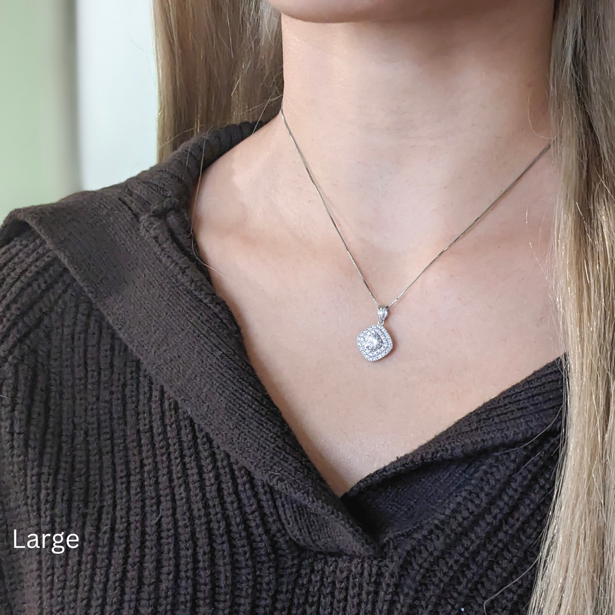 Square Cushion Pendant