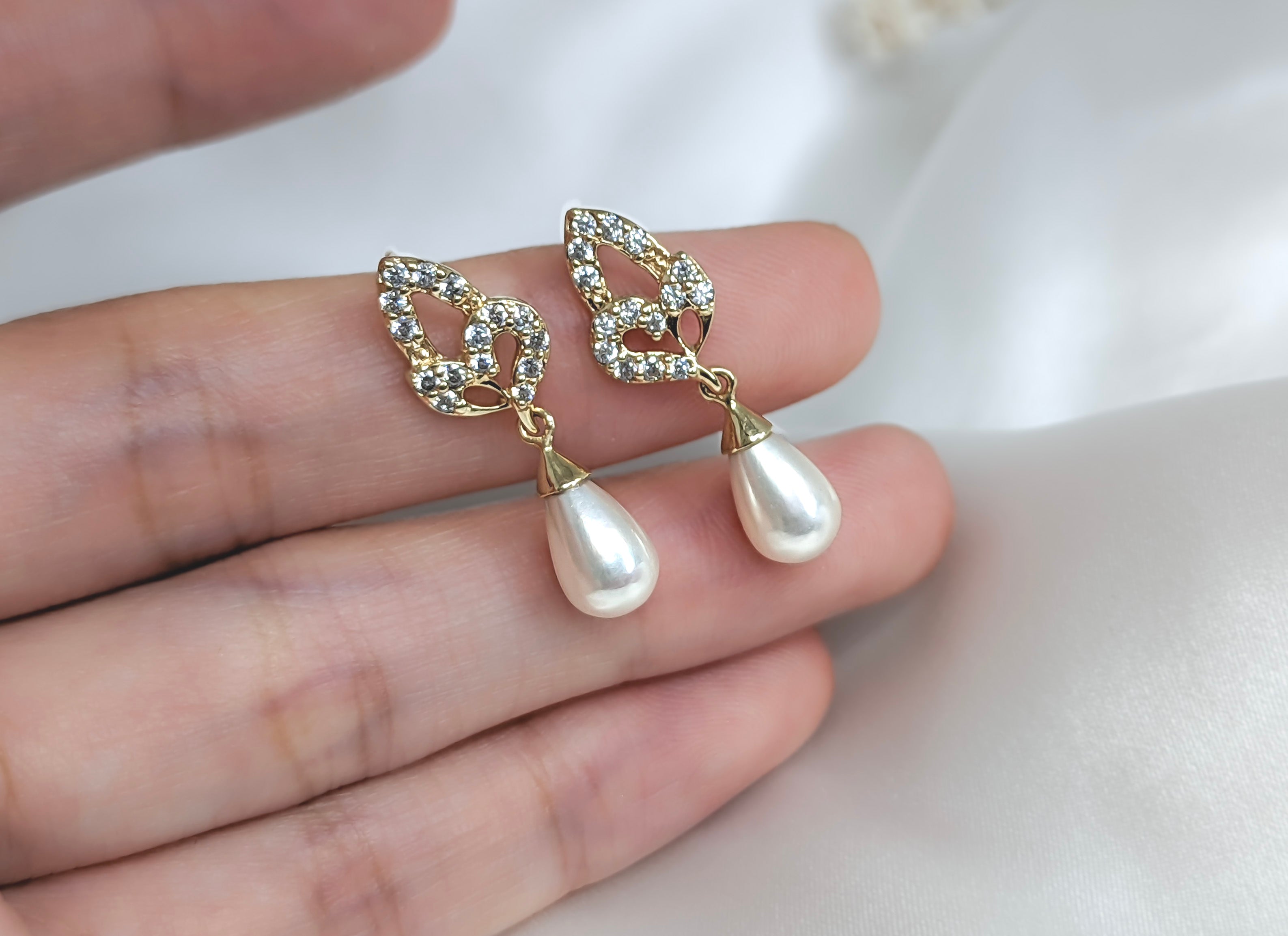 Pearl Drop Earrings