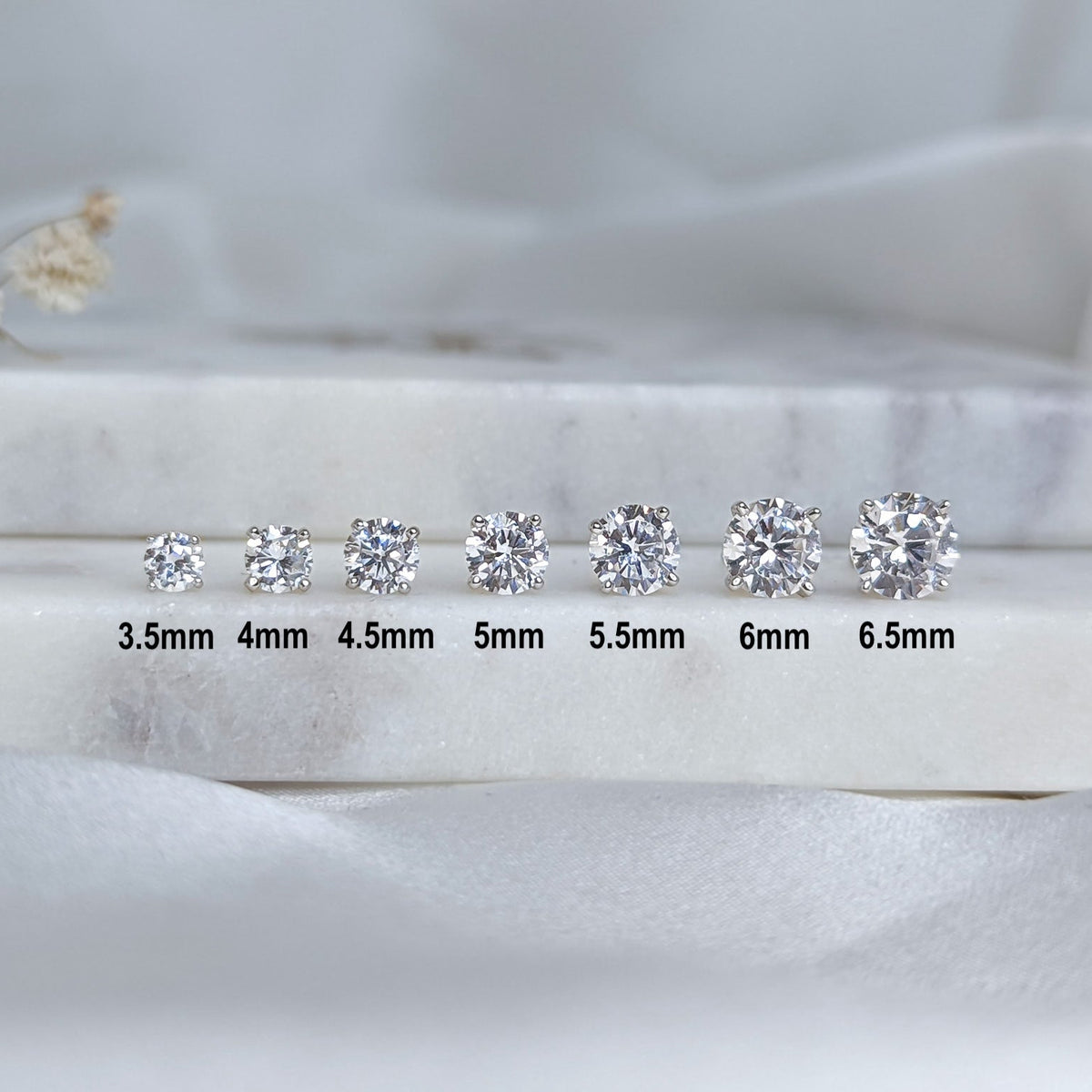 Basket Solitaire Stud Earrings