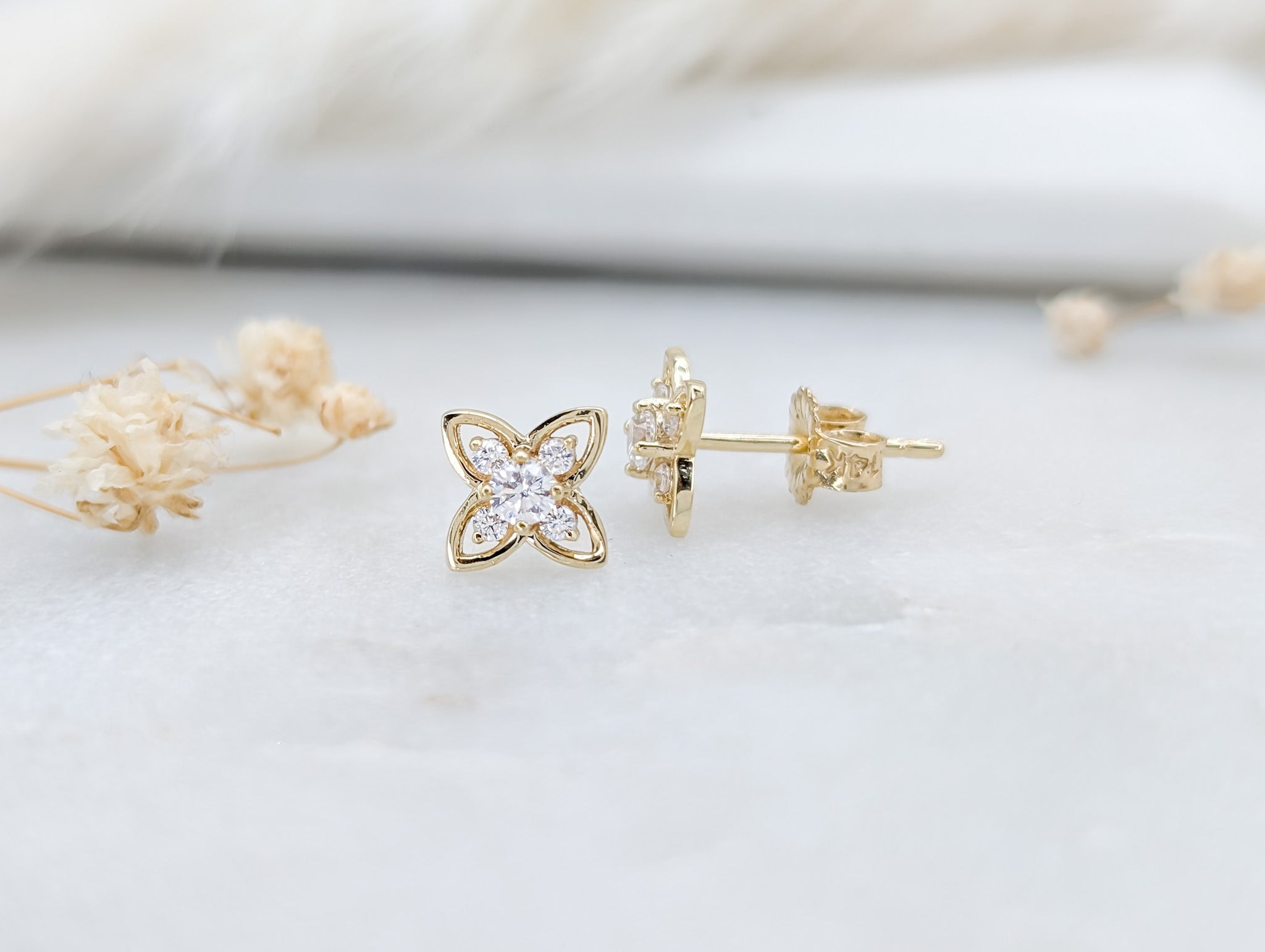 Aurora Clover Earrings