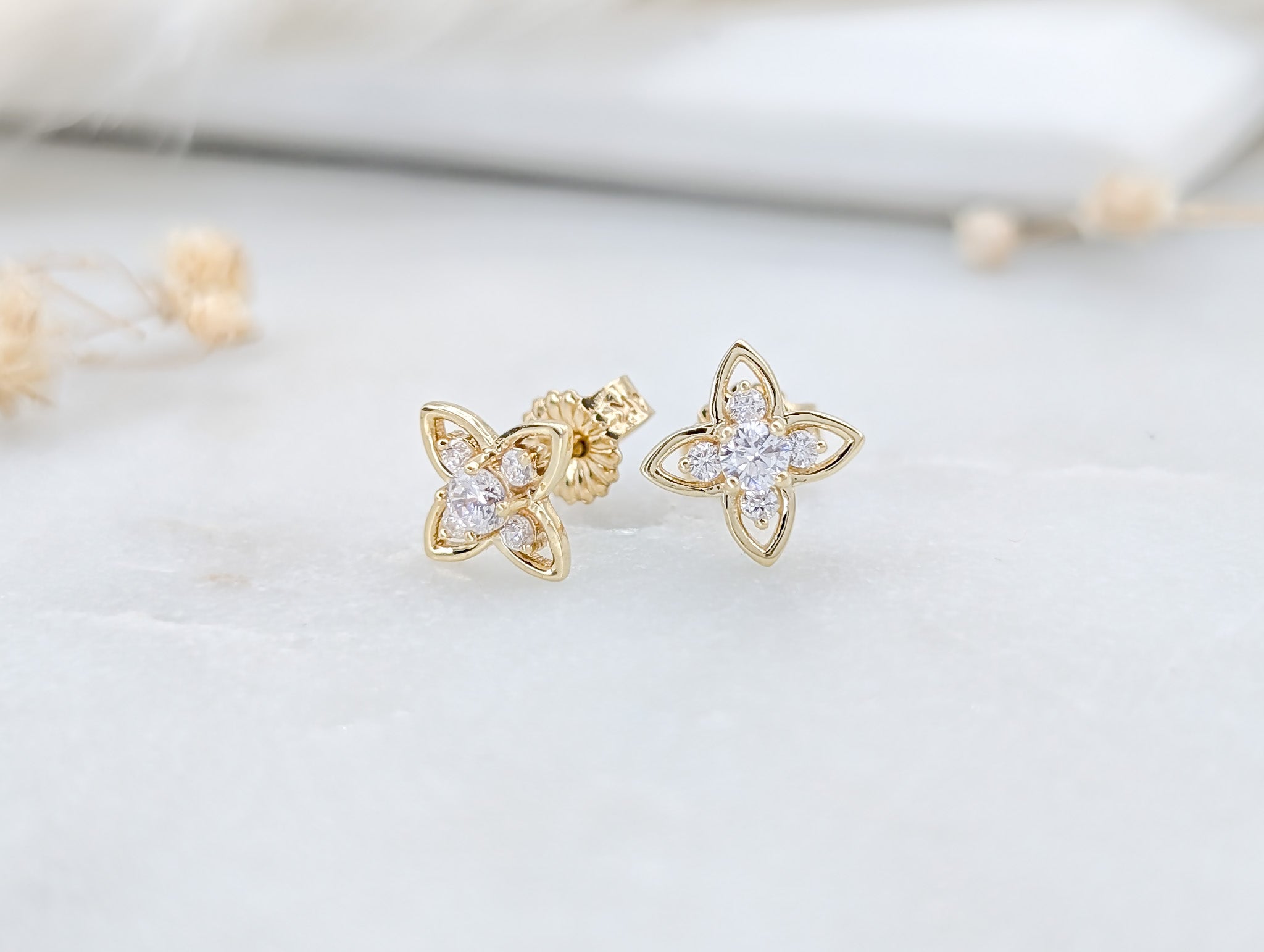 Aurora Clover Earrings