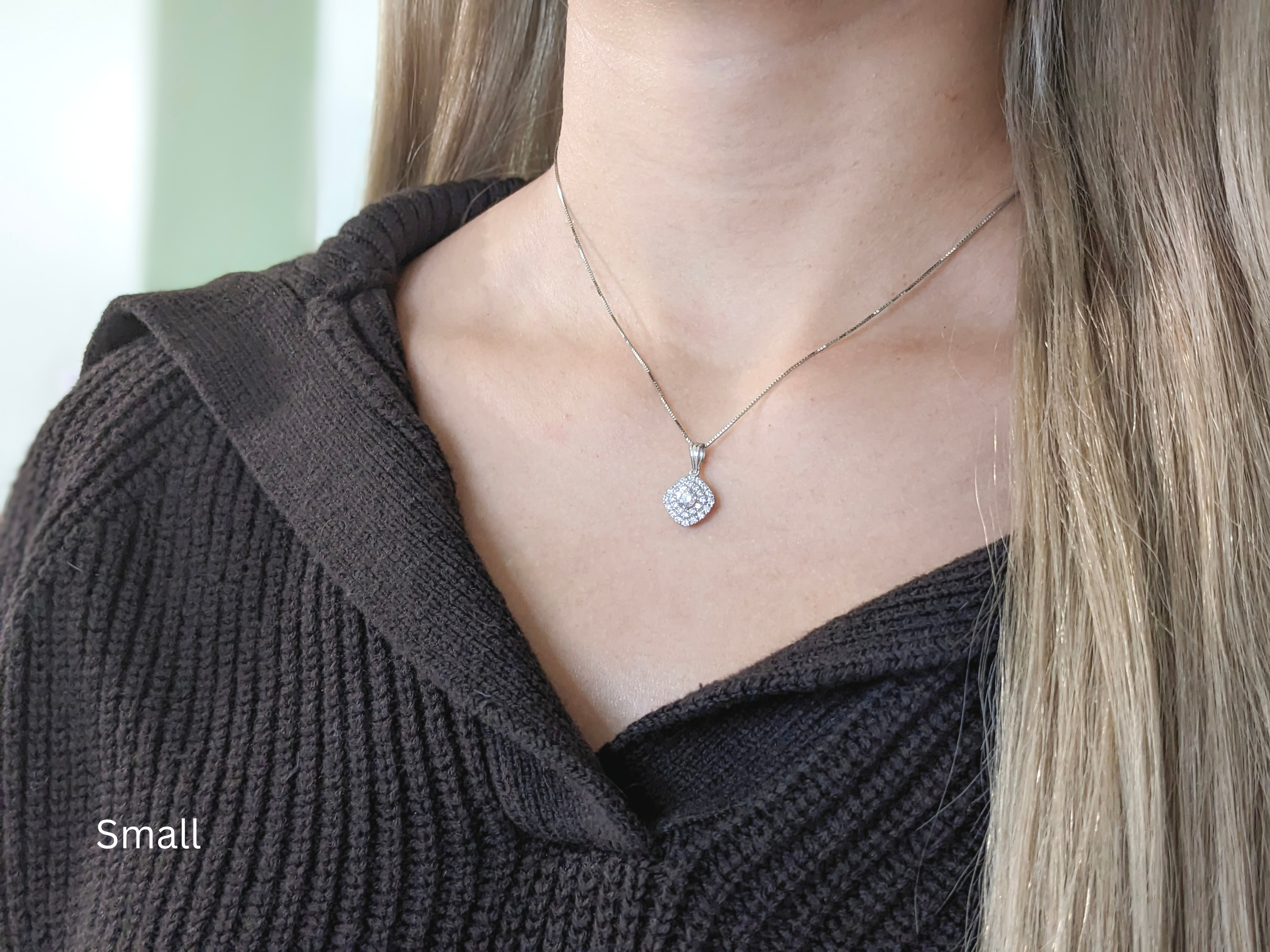 Square Cushion Pendant