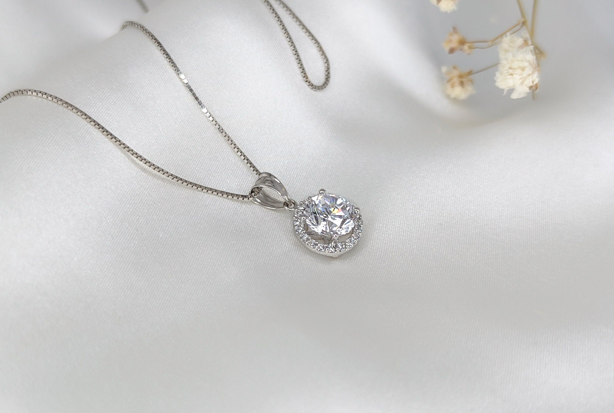 Halo Pendant