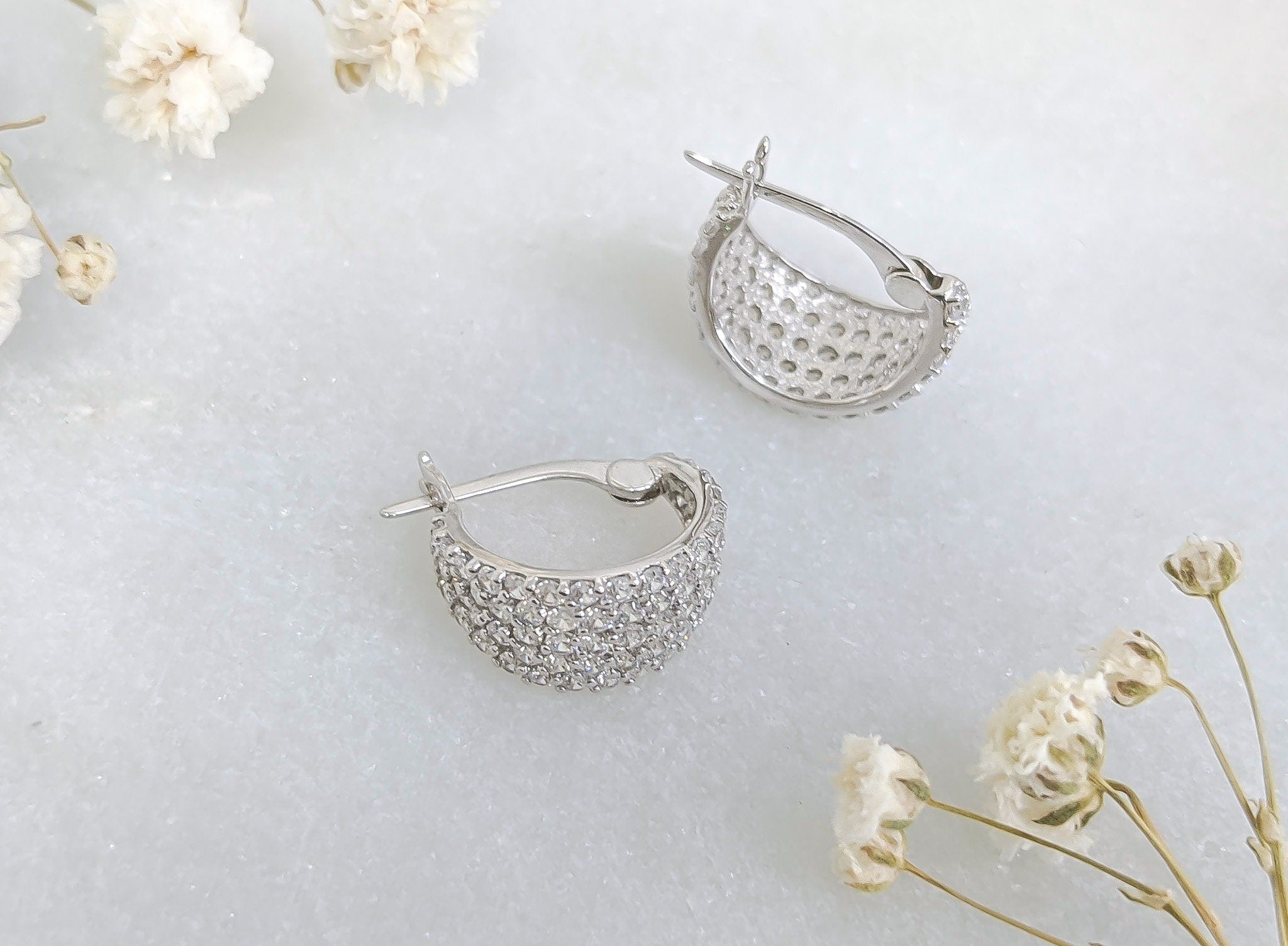Lux Pavé Huggies