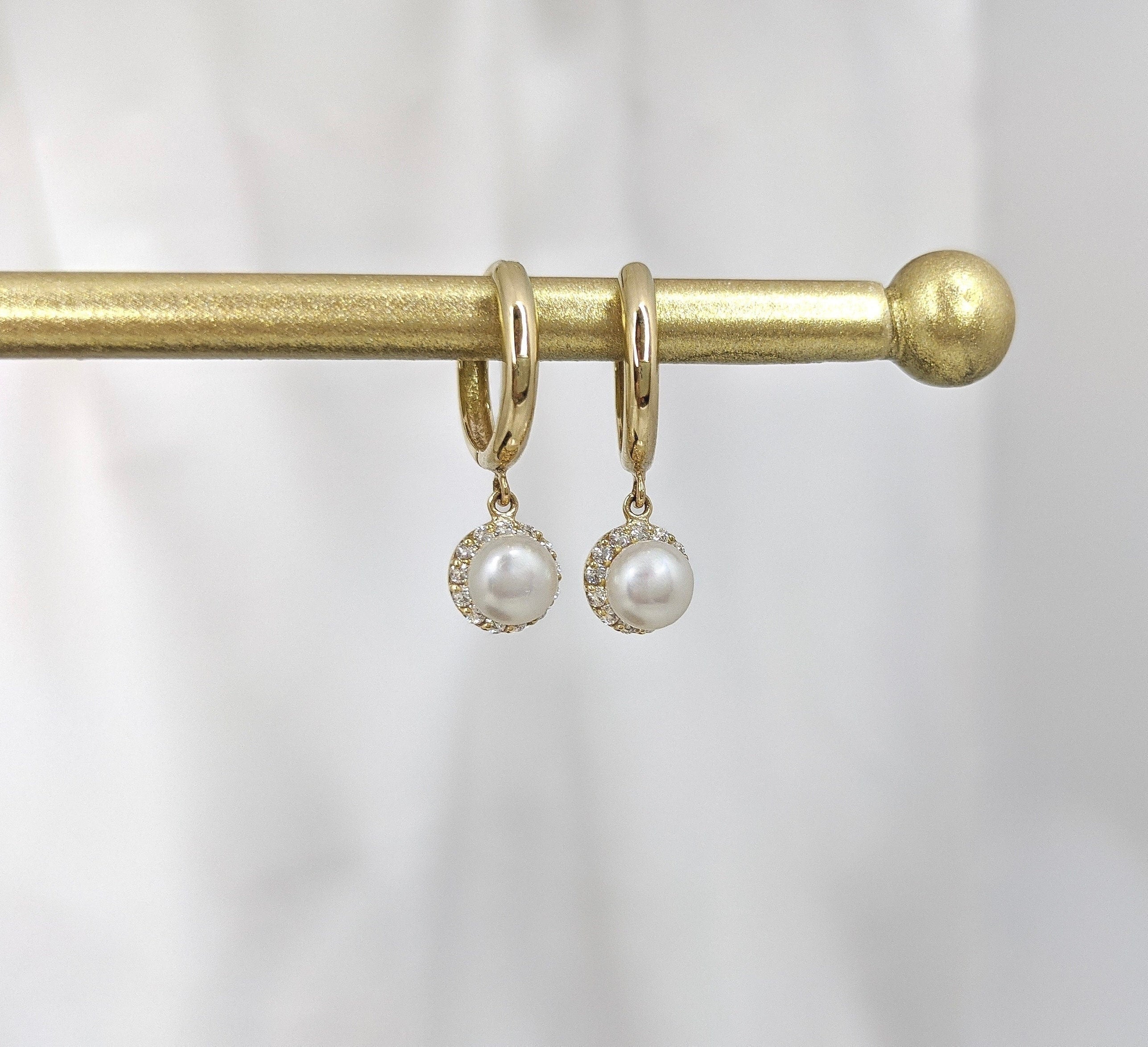 Halo Pearl Hoop Earring