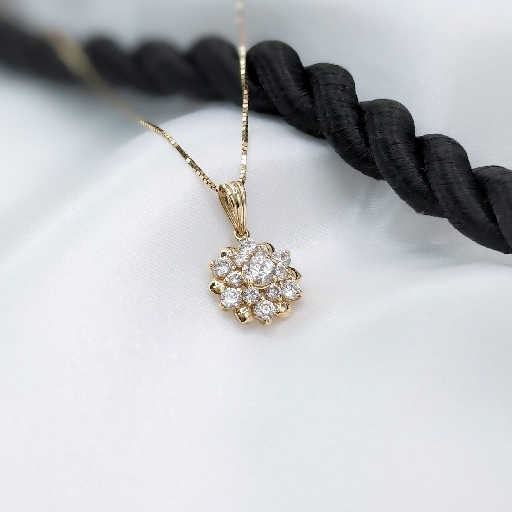 Petals Blooming Pendant
