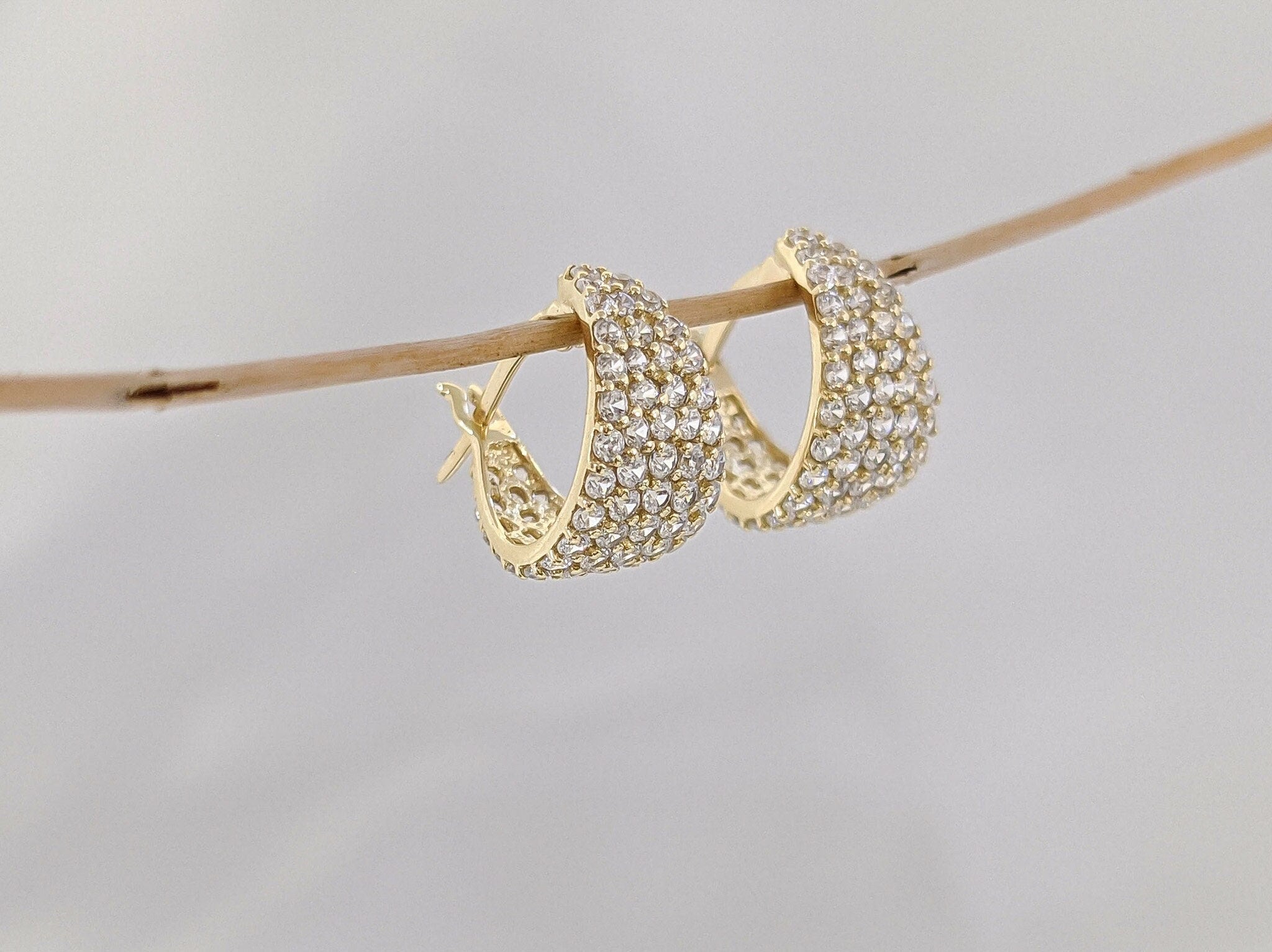 Lux Pavé Huggies