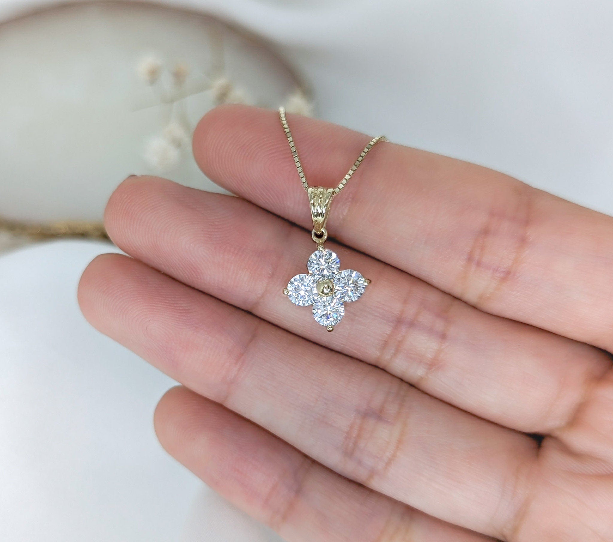 Clover Cluster Pendant