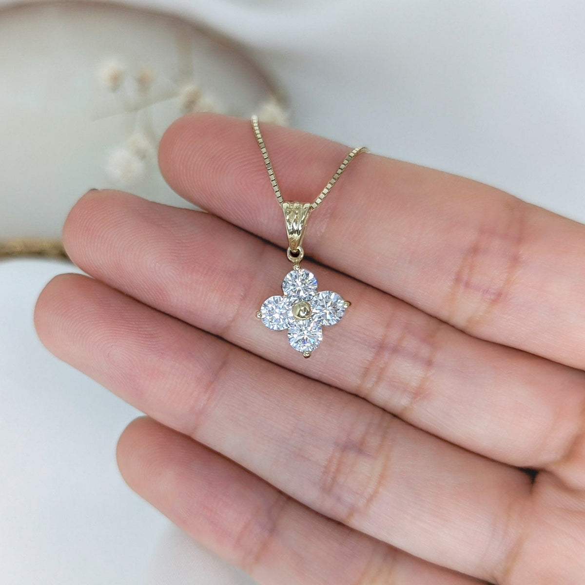 Clover Cluster Pendant