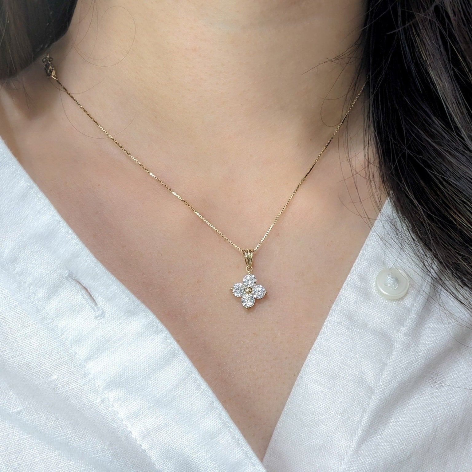 Clover Cluster Pendant