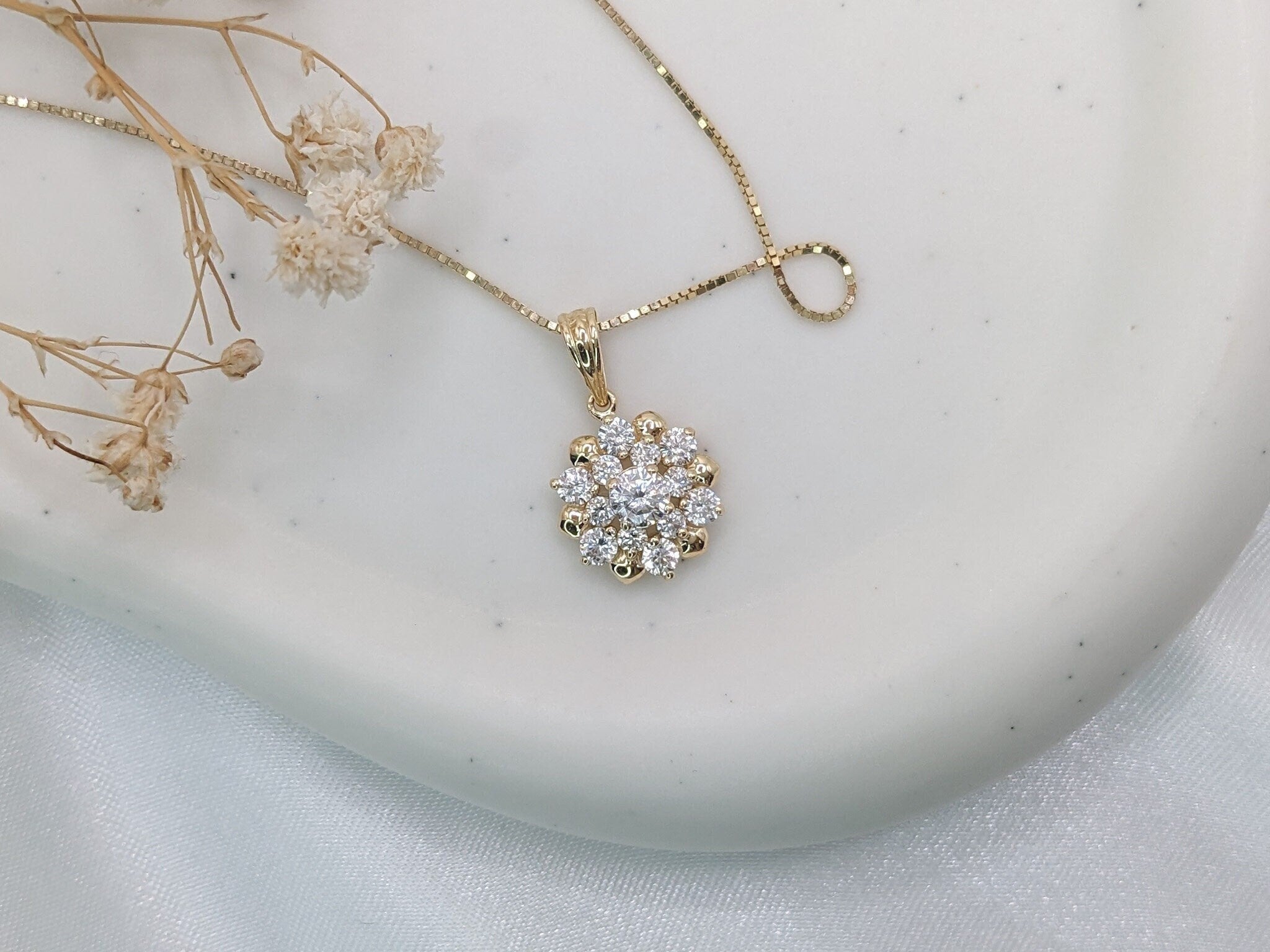 Petals Blooming Pendant
