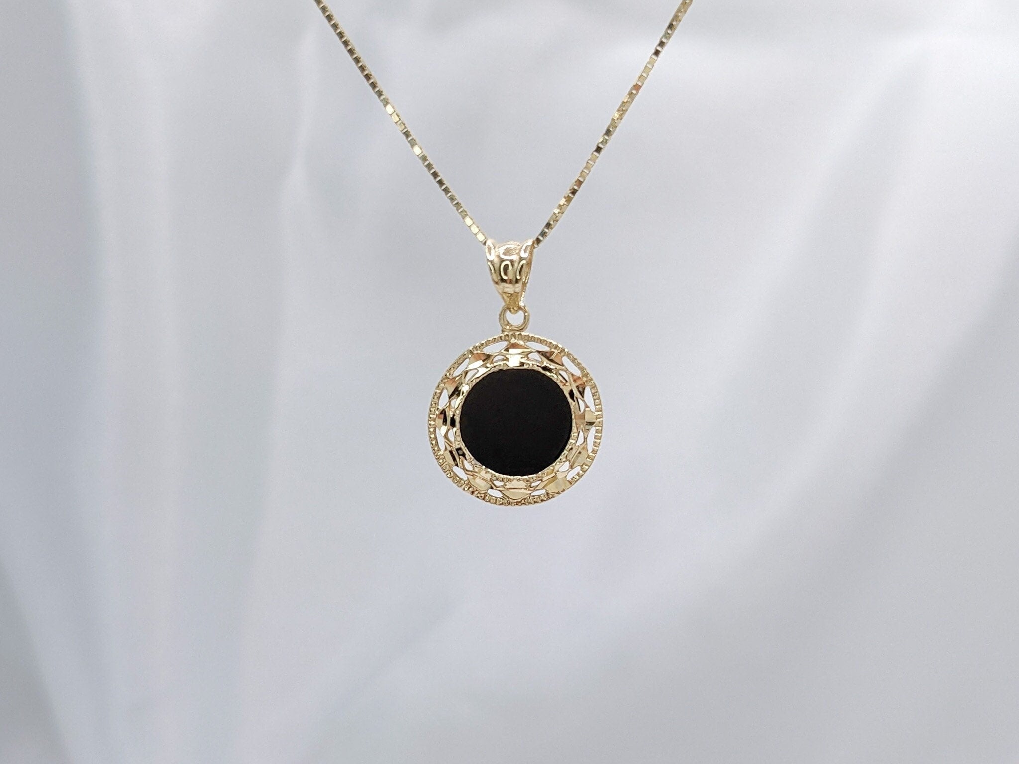 Onyx Pendant