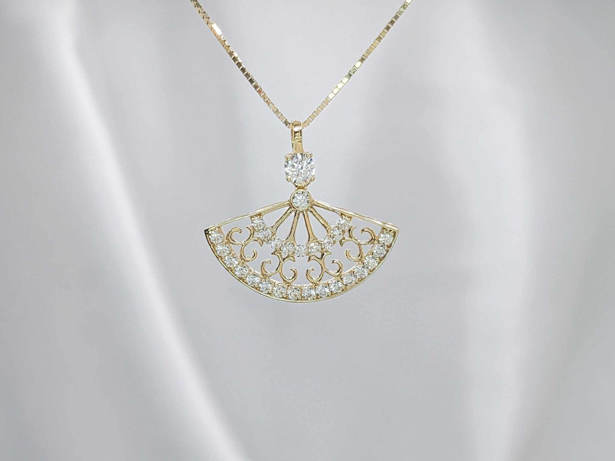 Vintage Fan Pendant