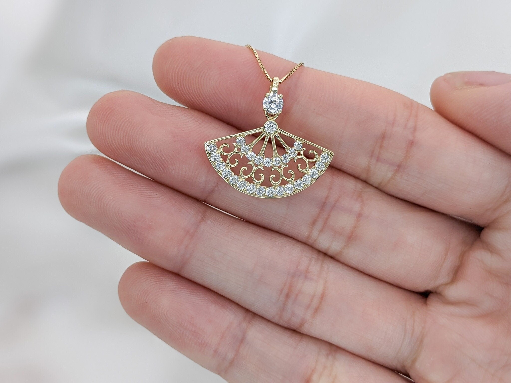 Vintage Fan Pendant