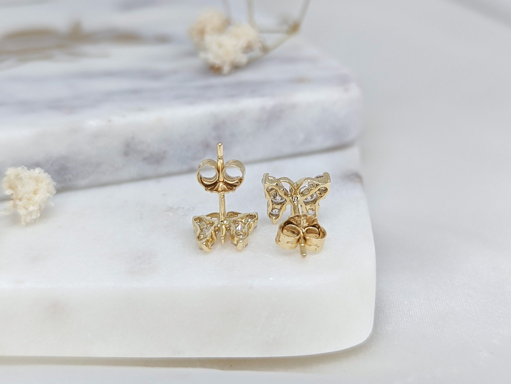 Dainty Butterfly Earring