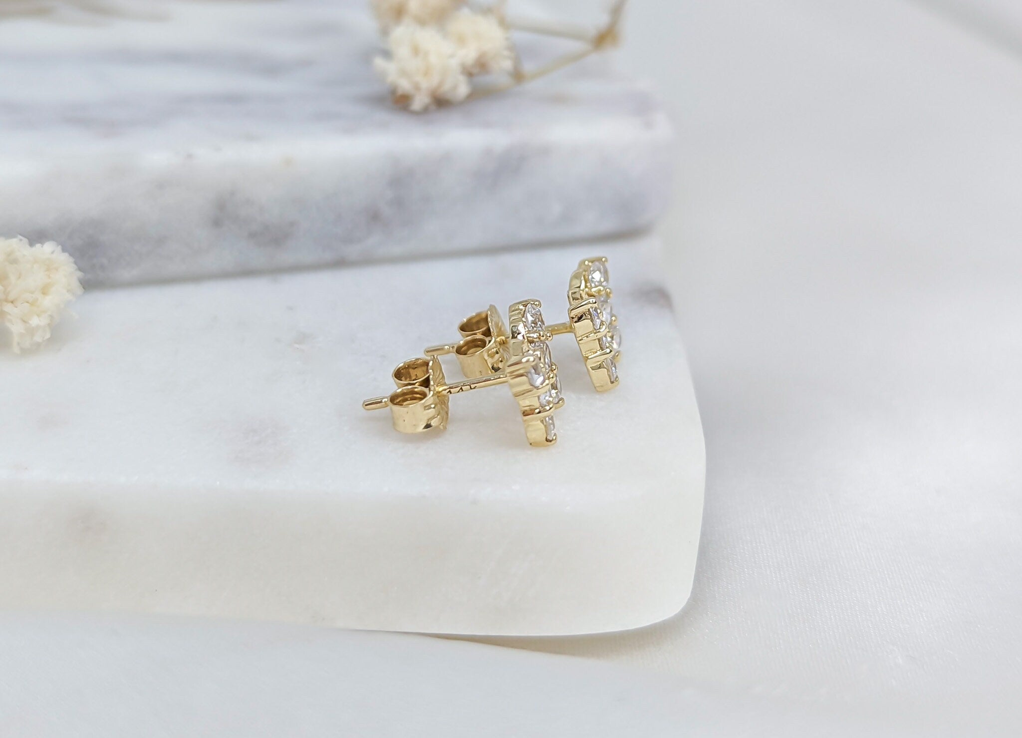 Dainty Butterfly Earring