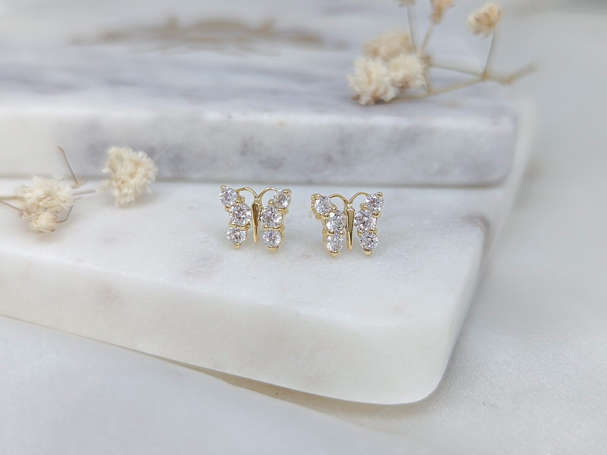 Dainty Butterfly Earring