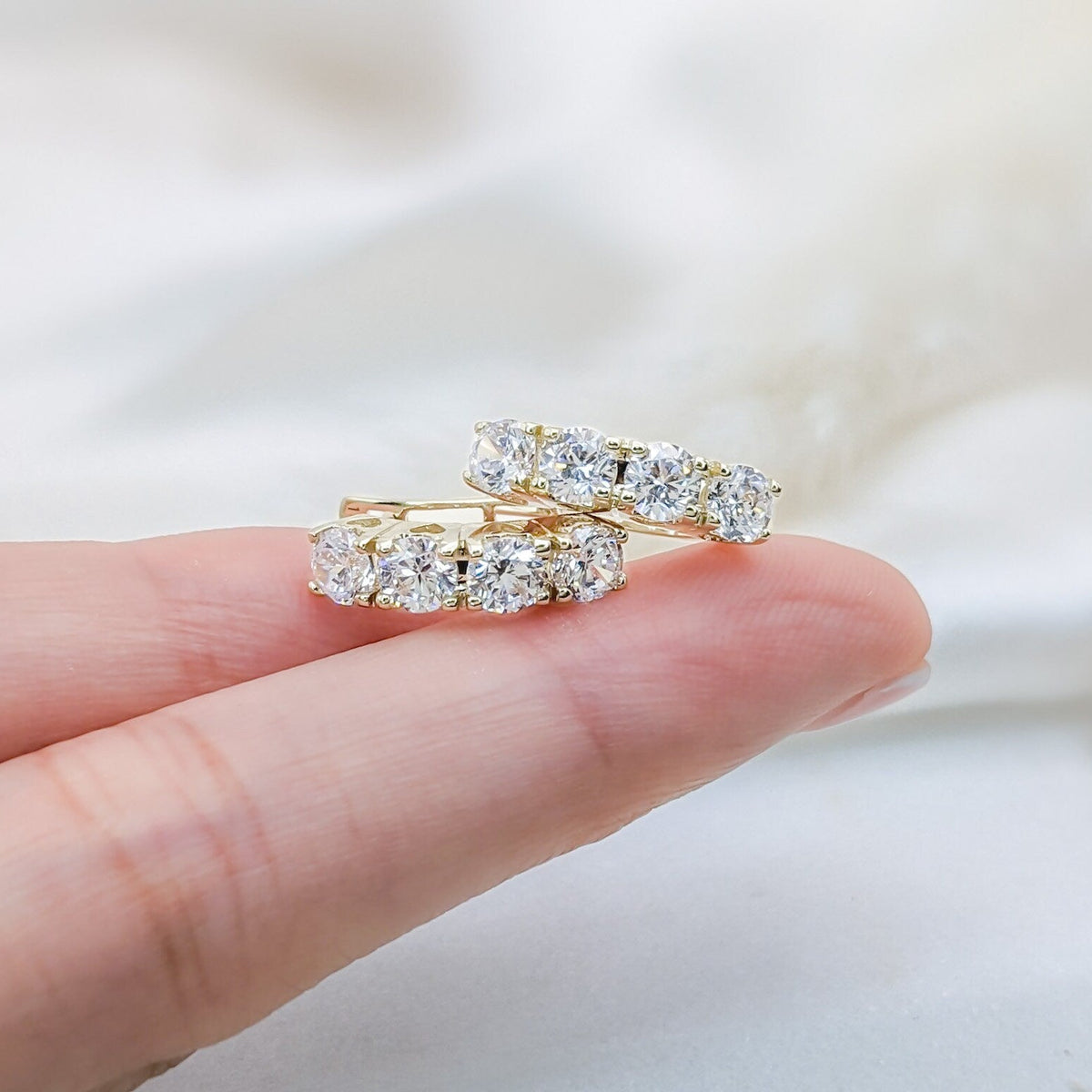 Eternity English Lock Earrings