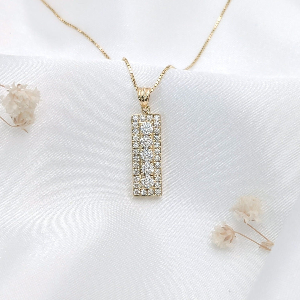 Classic Bar Pendant