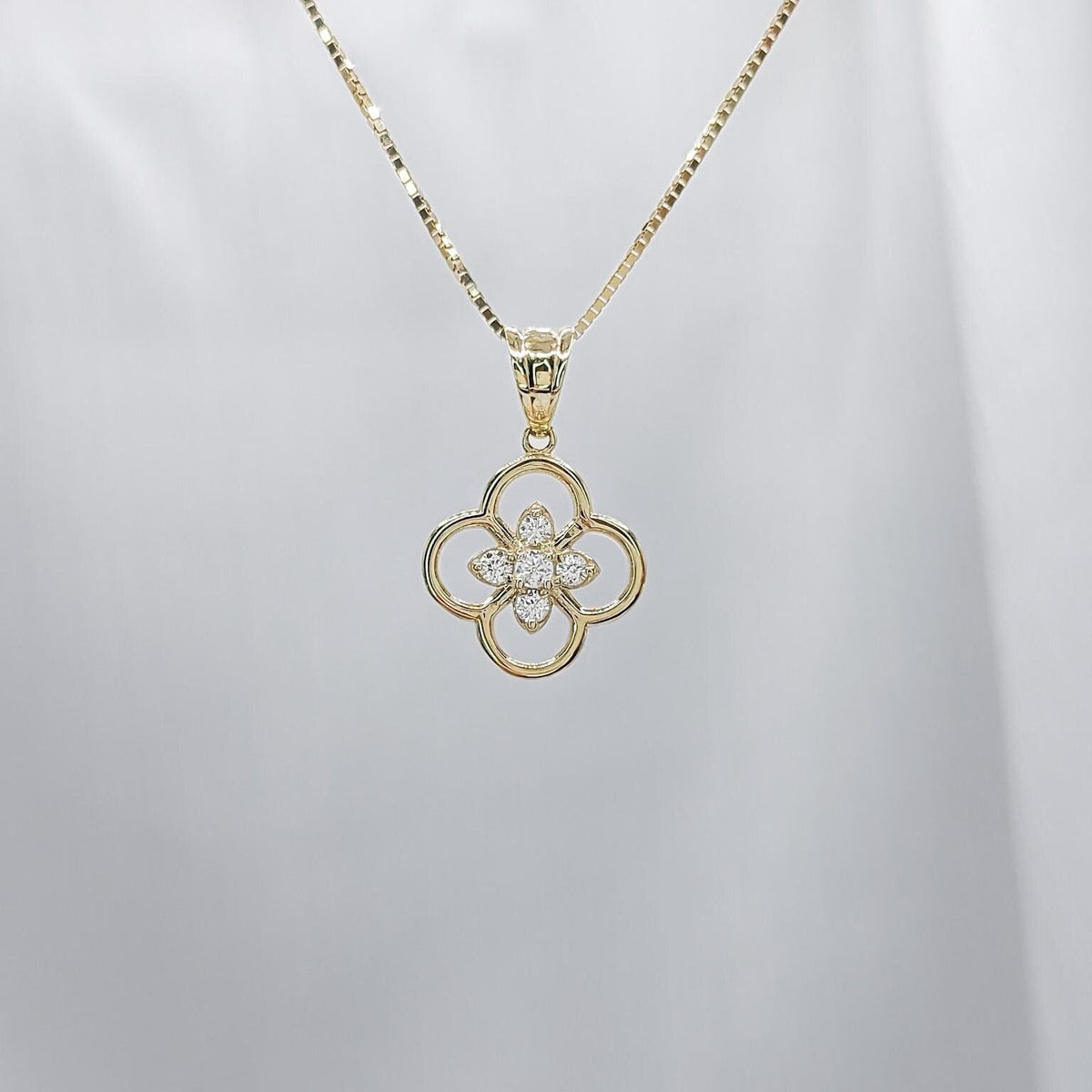 Gold Clover Pendant