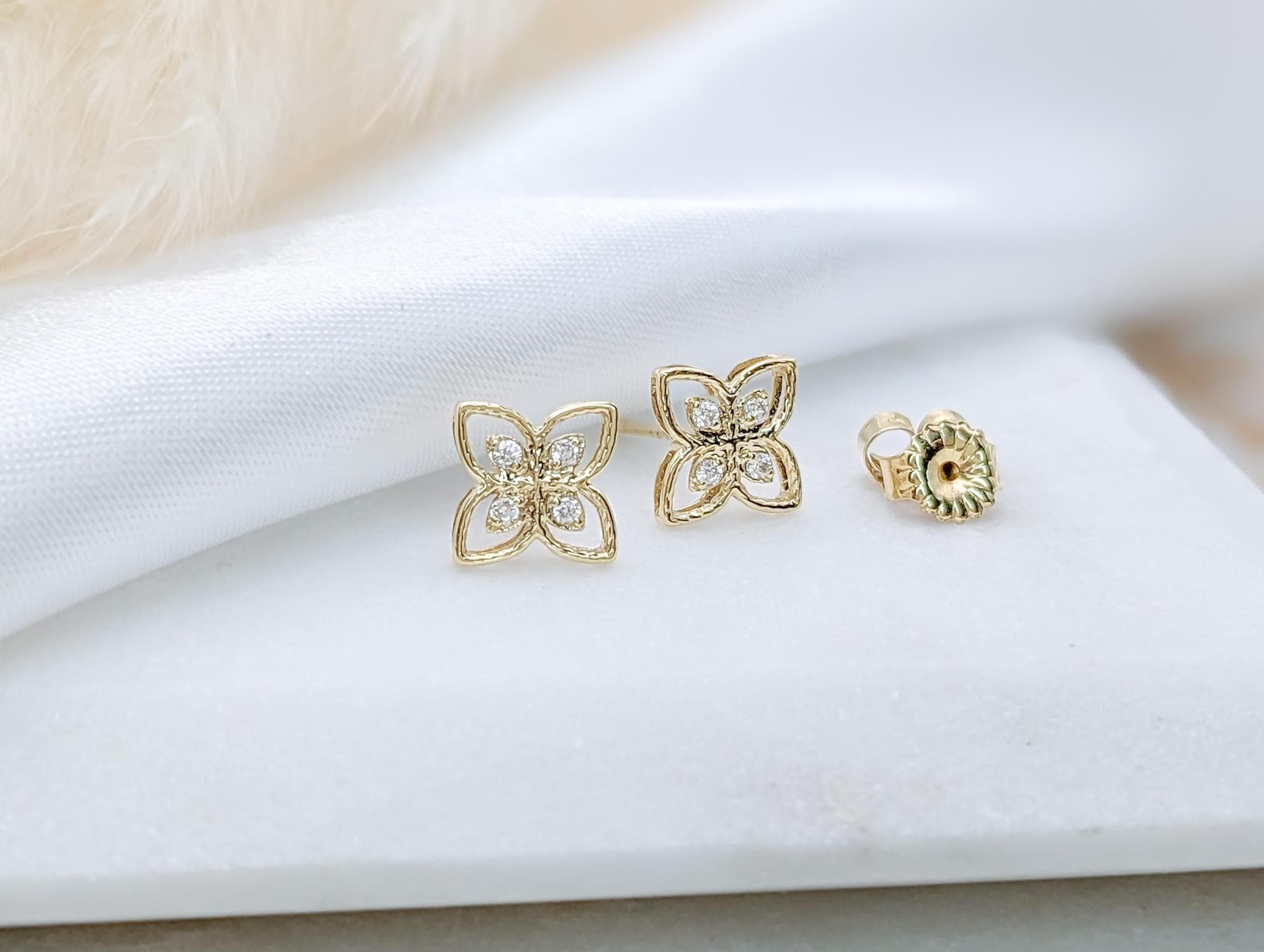 Vintage Petal Earring