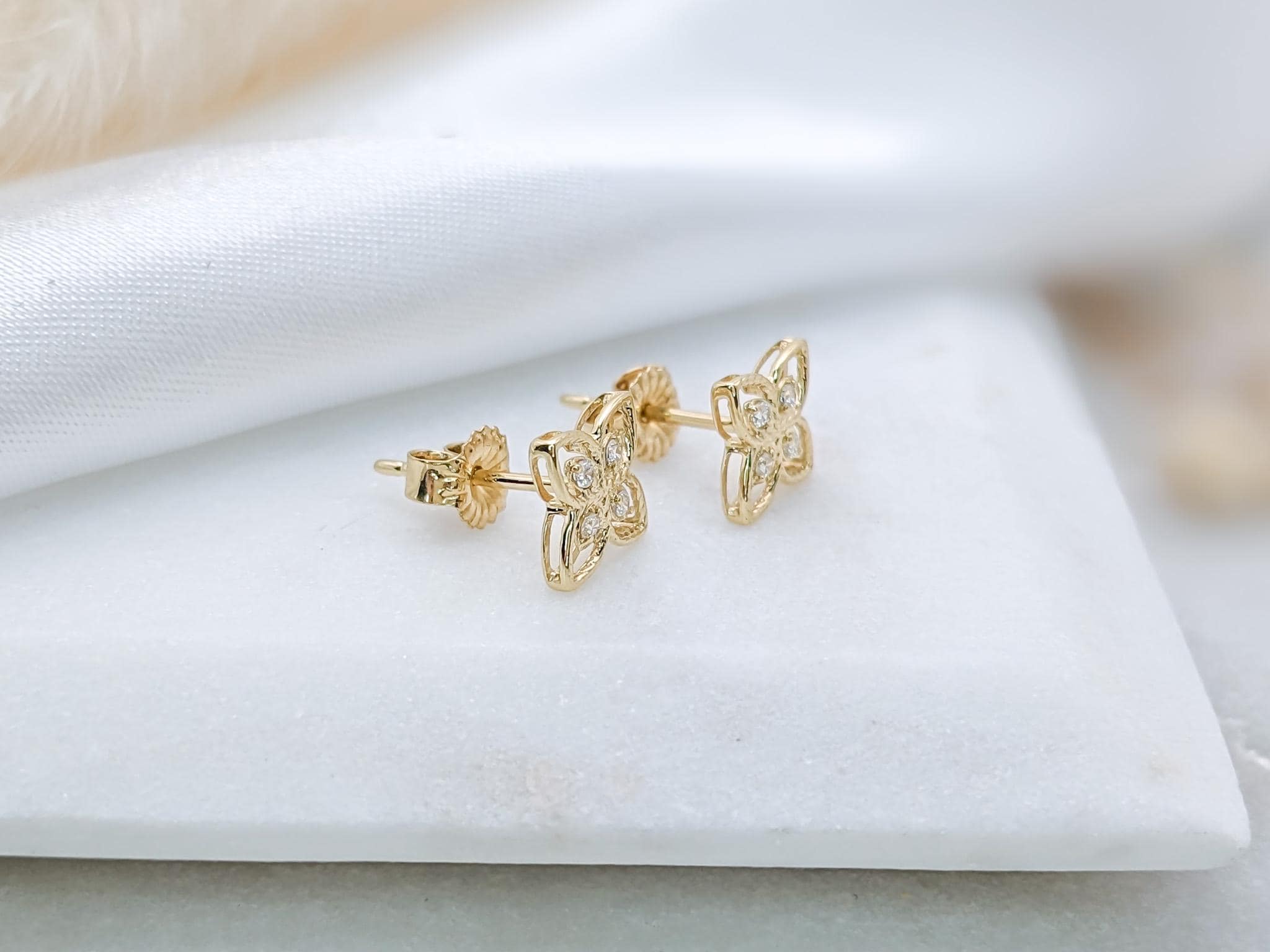 Vintage Petal Earring