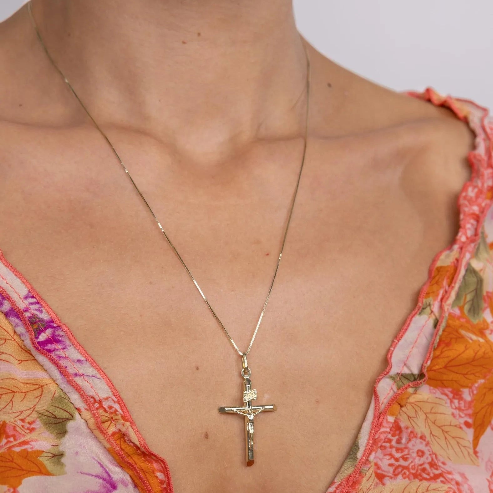 Gold INRI Jesus Crucifix Cross Pendant