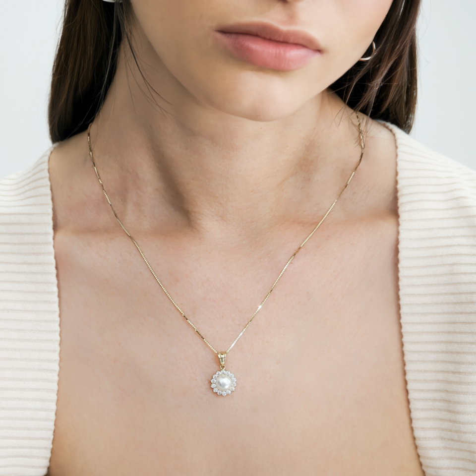Flower Pearl Pendant