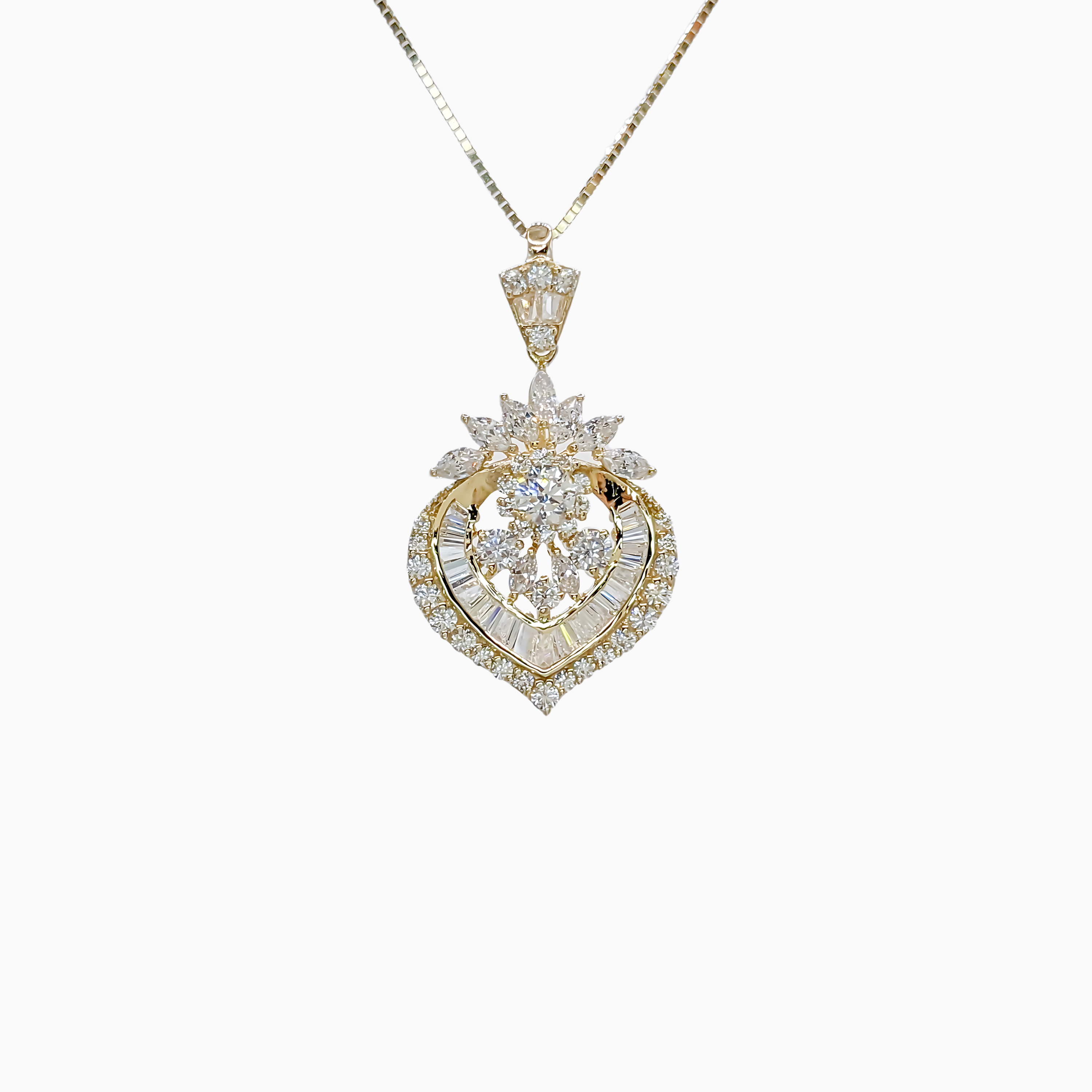 Elegant Victorian Heart Pendant