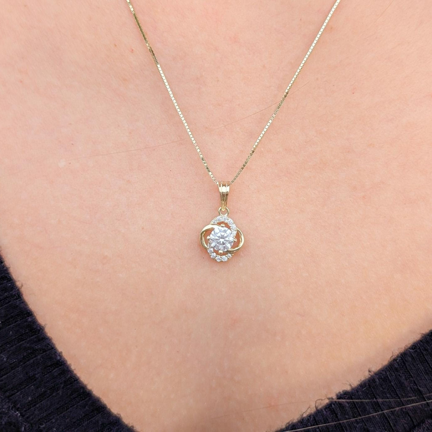 Love Knot Clover Charm
