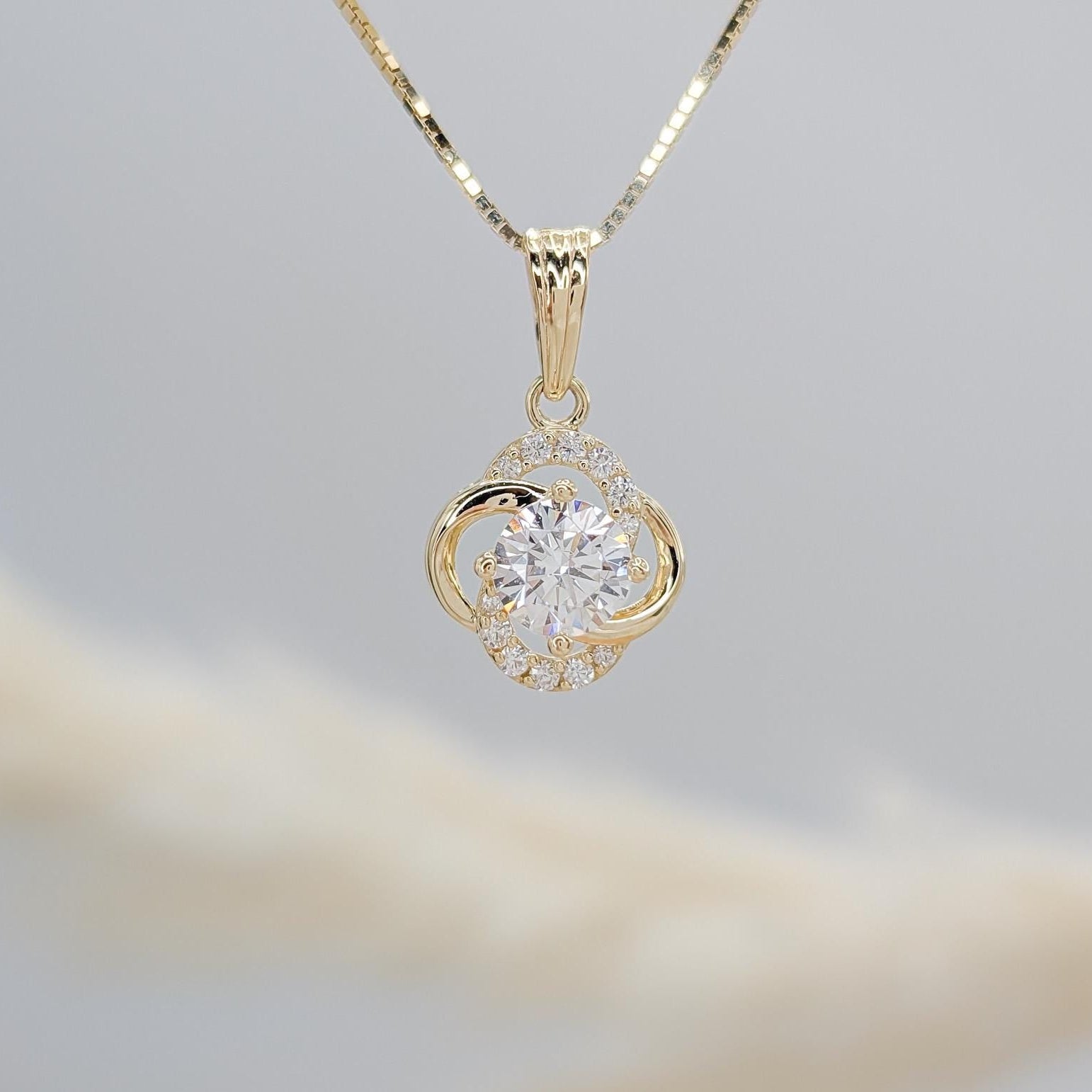 Love Knot Clover Charm