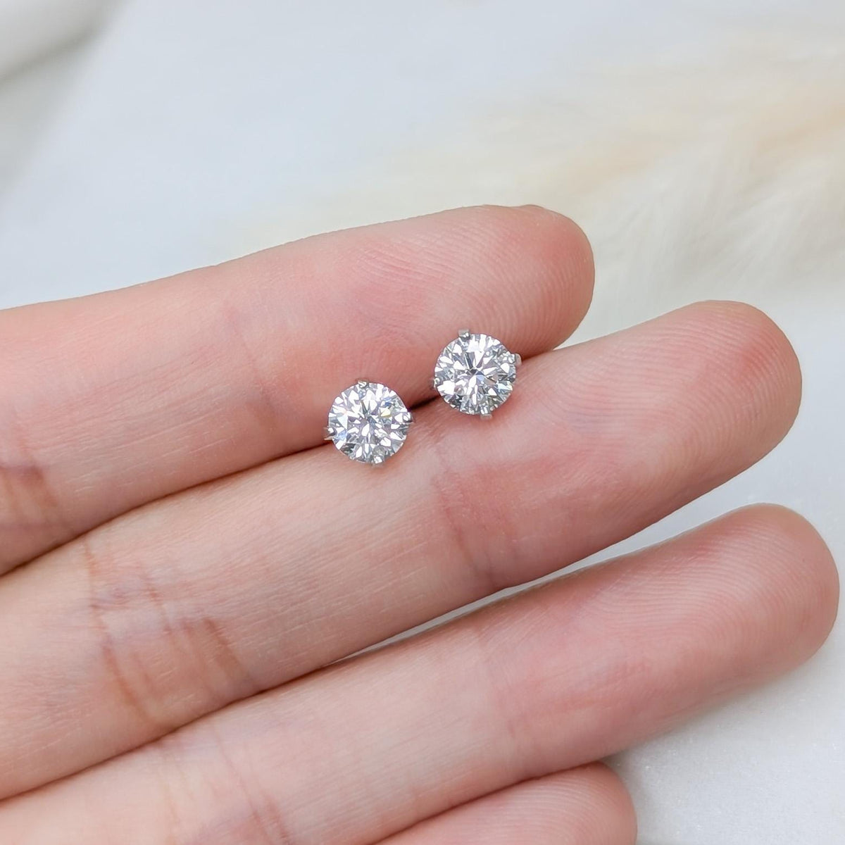 1 CTW Lab Grown Diamond Stud Earrings