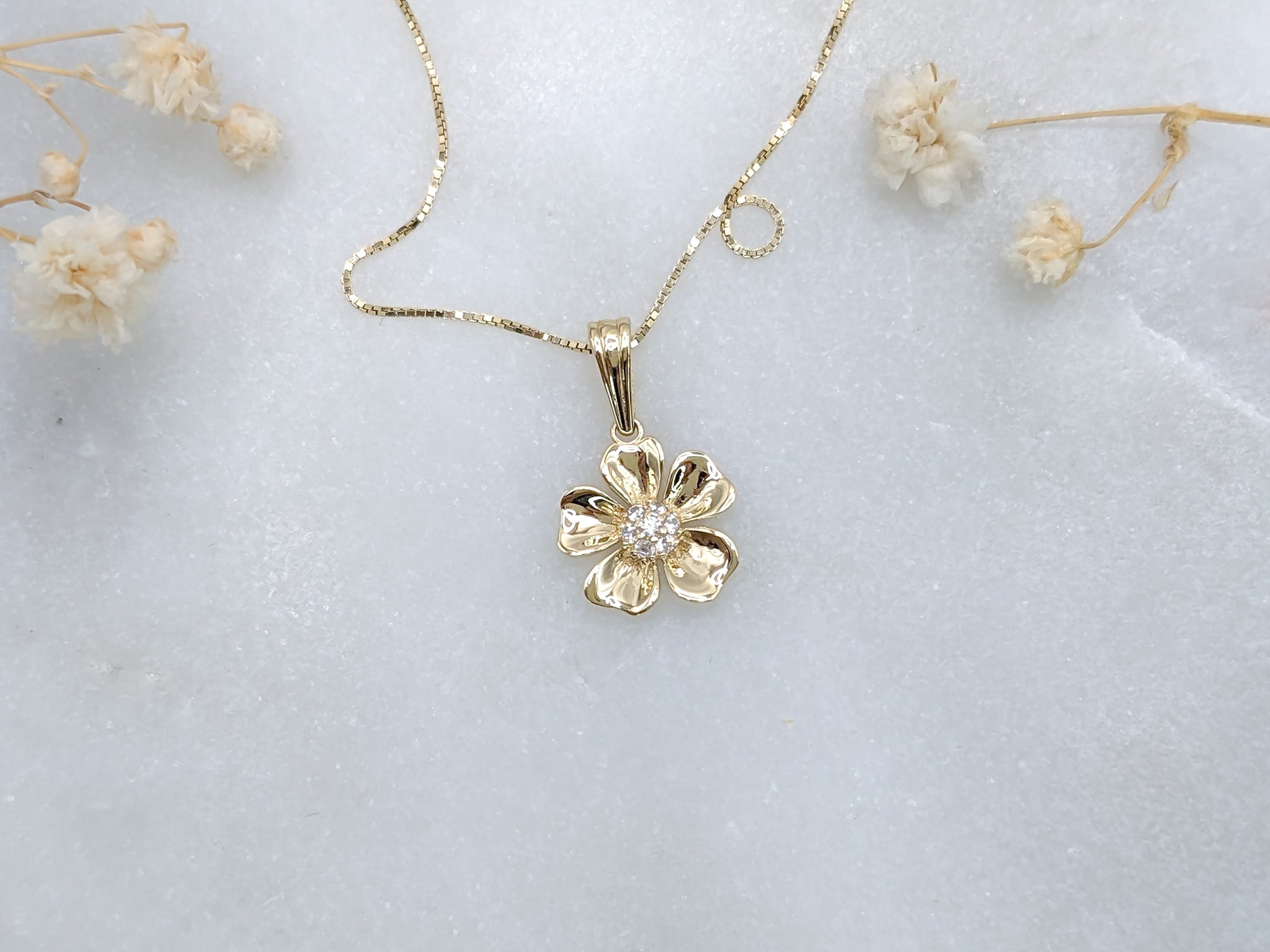 Primrose Pendant