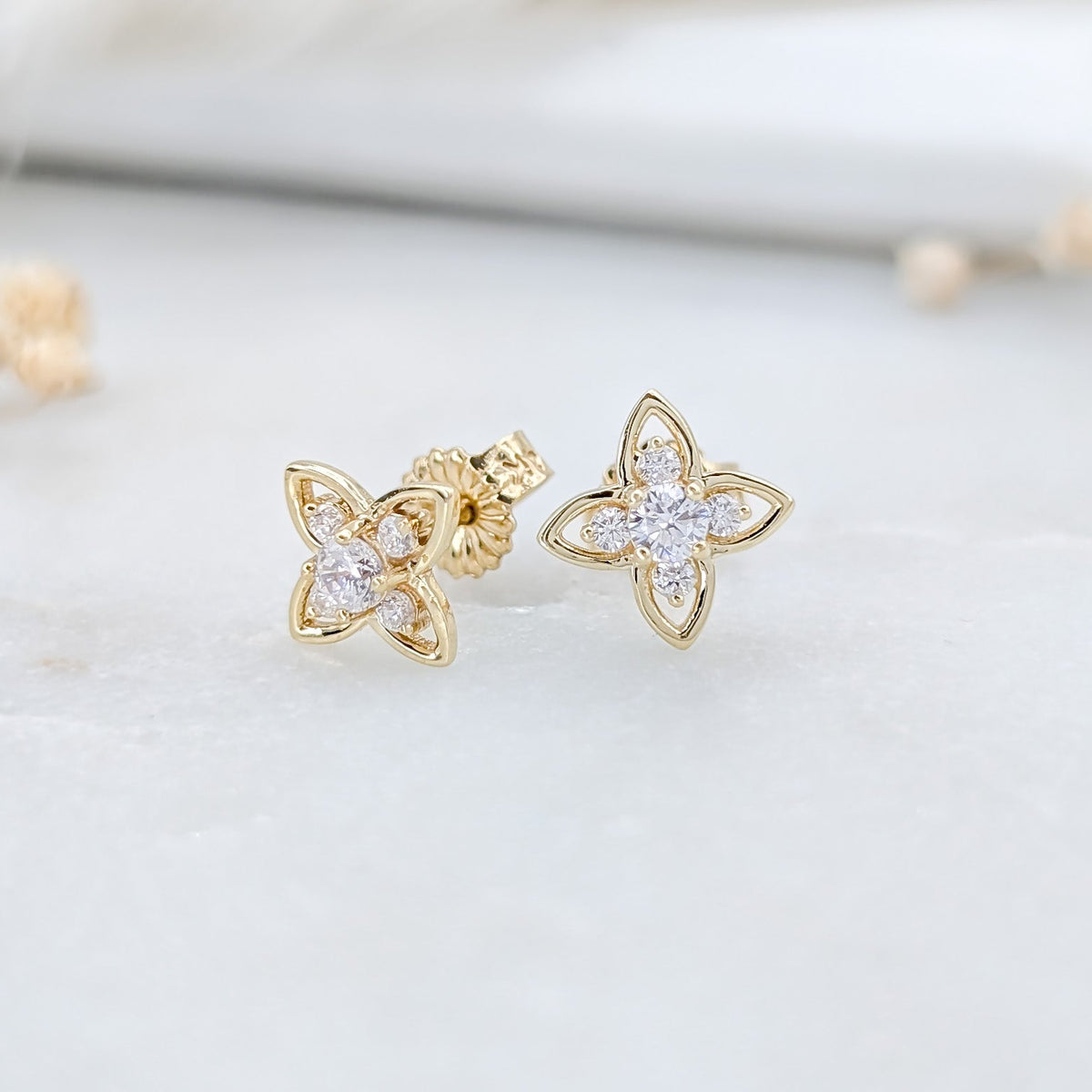 Aurora Clover Earrings