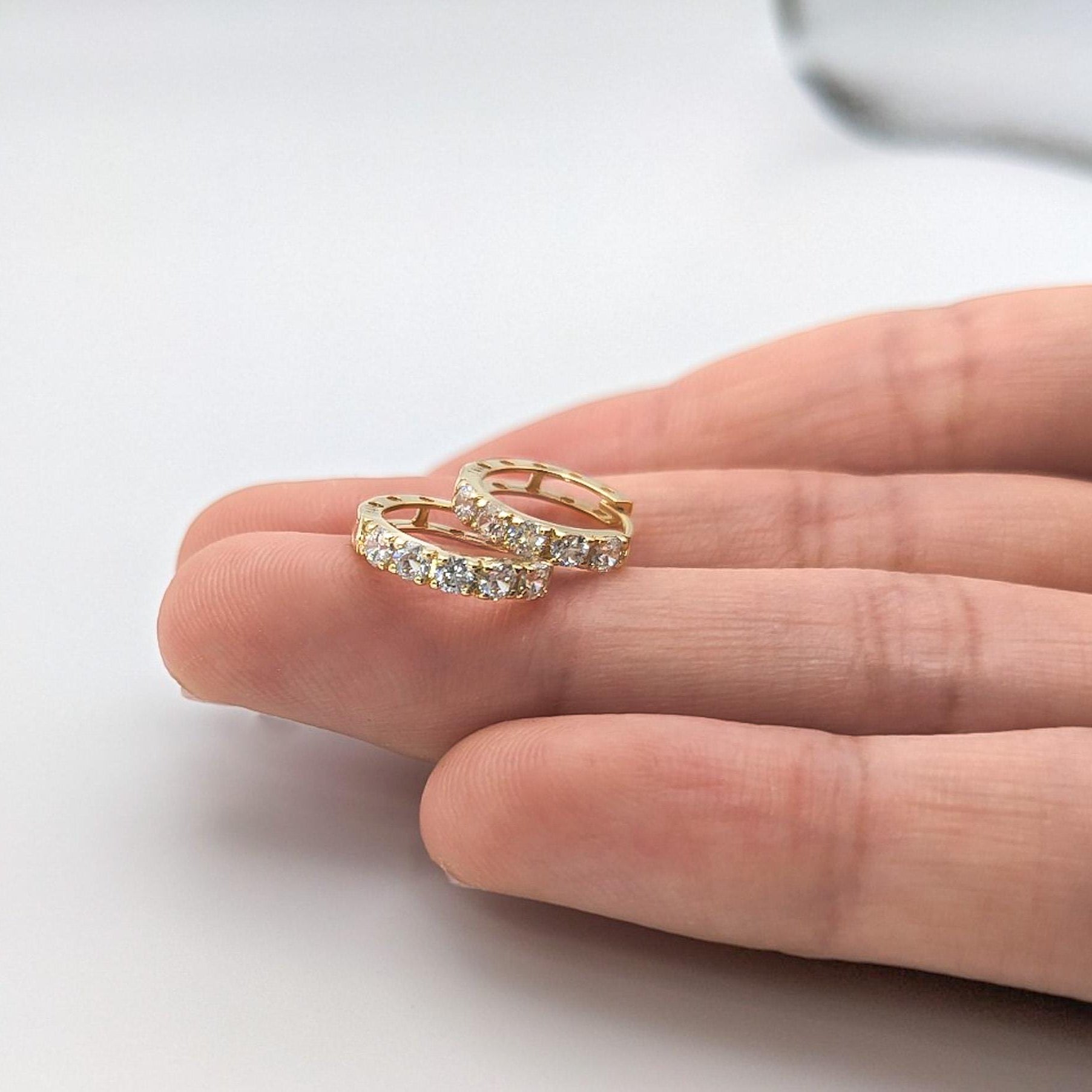 Lab Grown Diamond Pavé Hoop Earrings