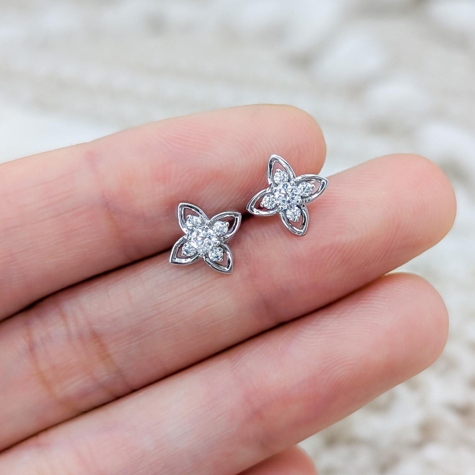 Aurora Clover Earrings