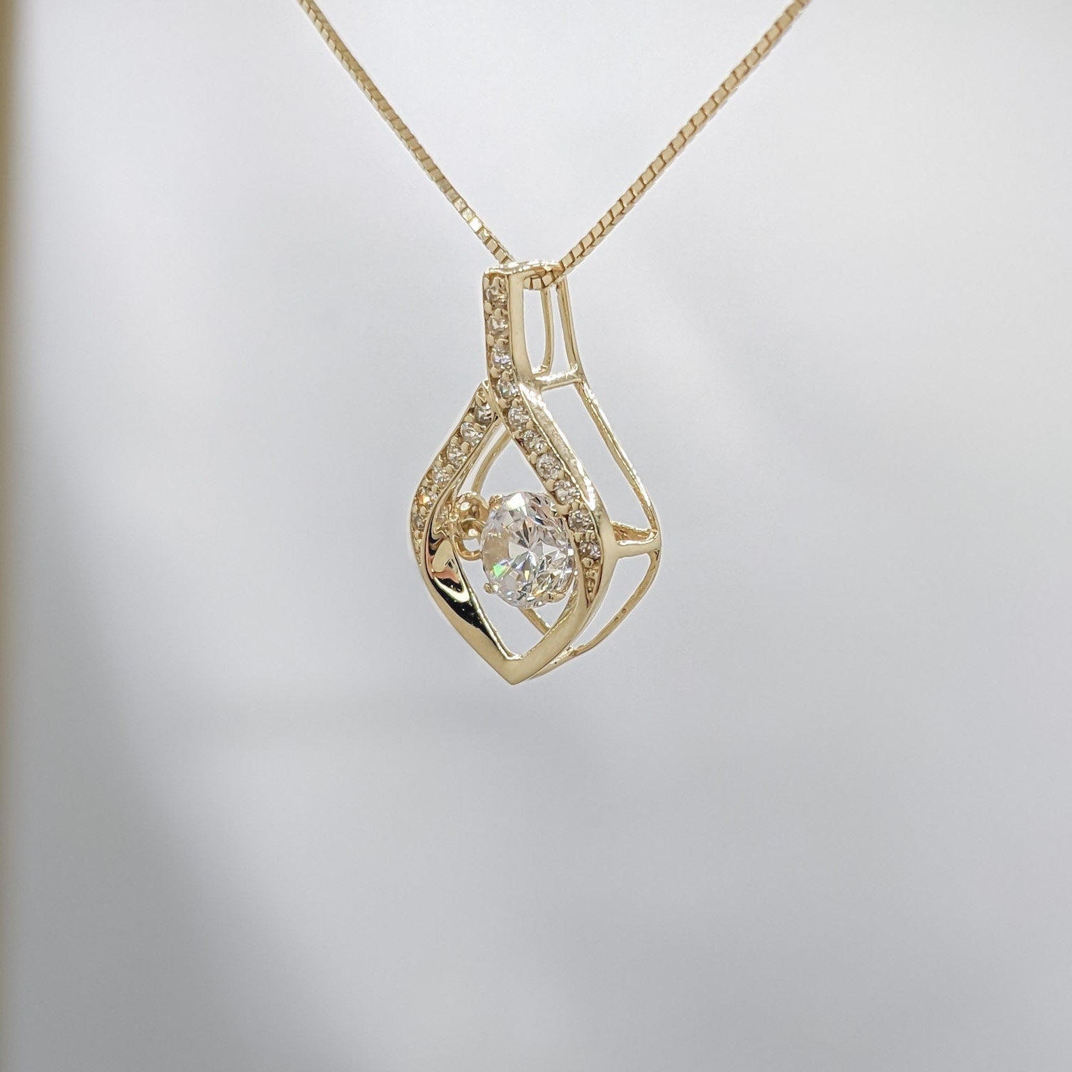 Tear Drop Dancing Pendant