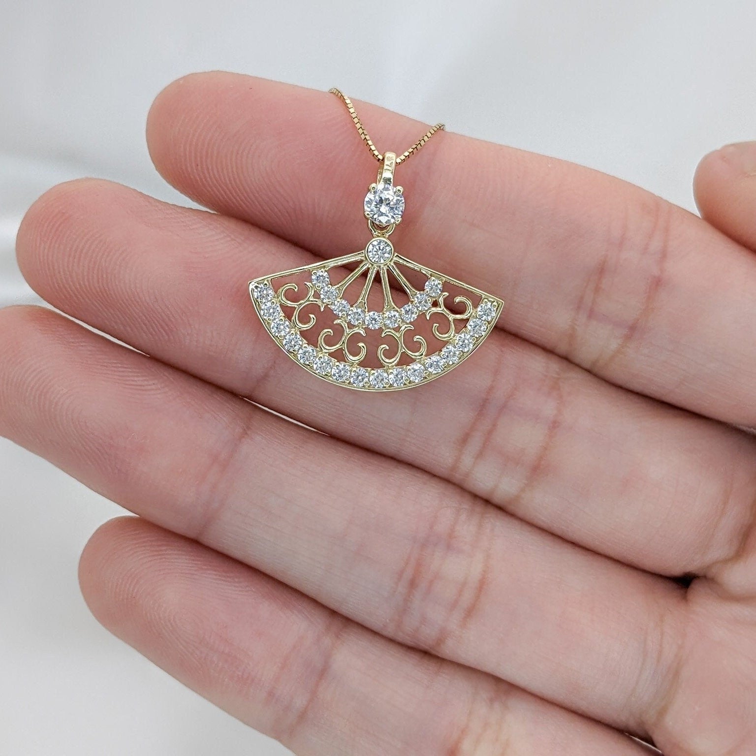 Vintage Fan Pendant