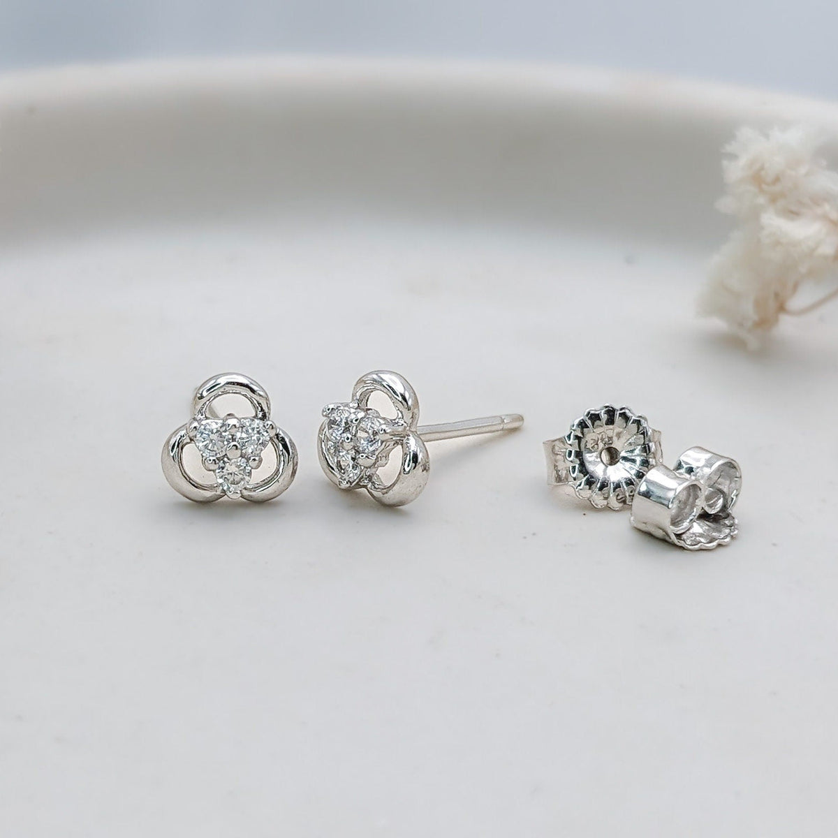 Trillium Flower Earrings