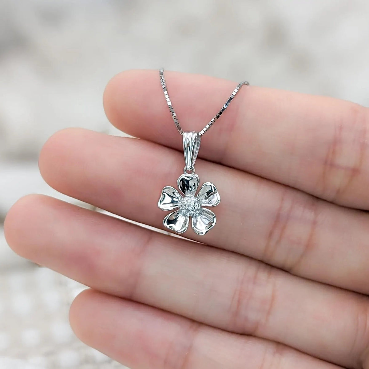 Primrose Pendant